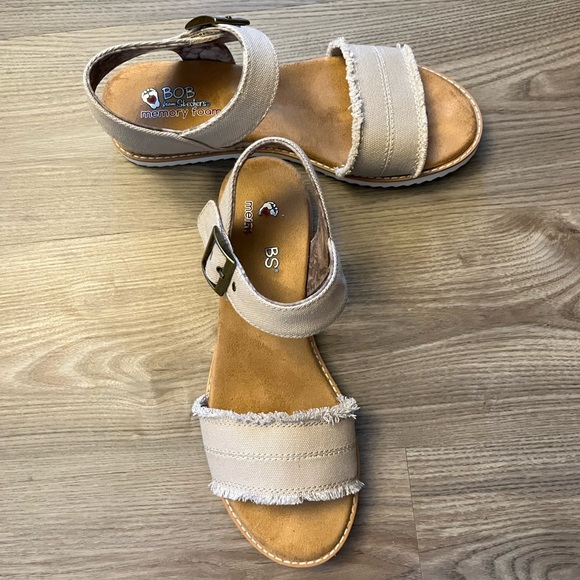 Bob from Skechers Memory Foam Canvas Sandals Velcro Ankle Straps - Picture 2 of 8